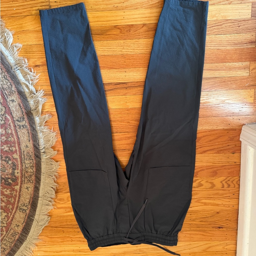 Lululemon Dark Gray Textured Pants XL joggers - Picture 3 of 5